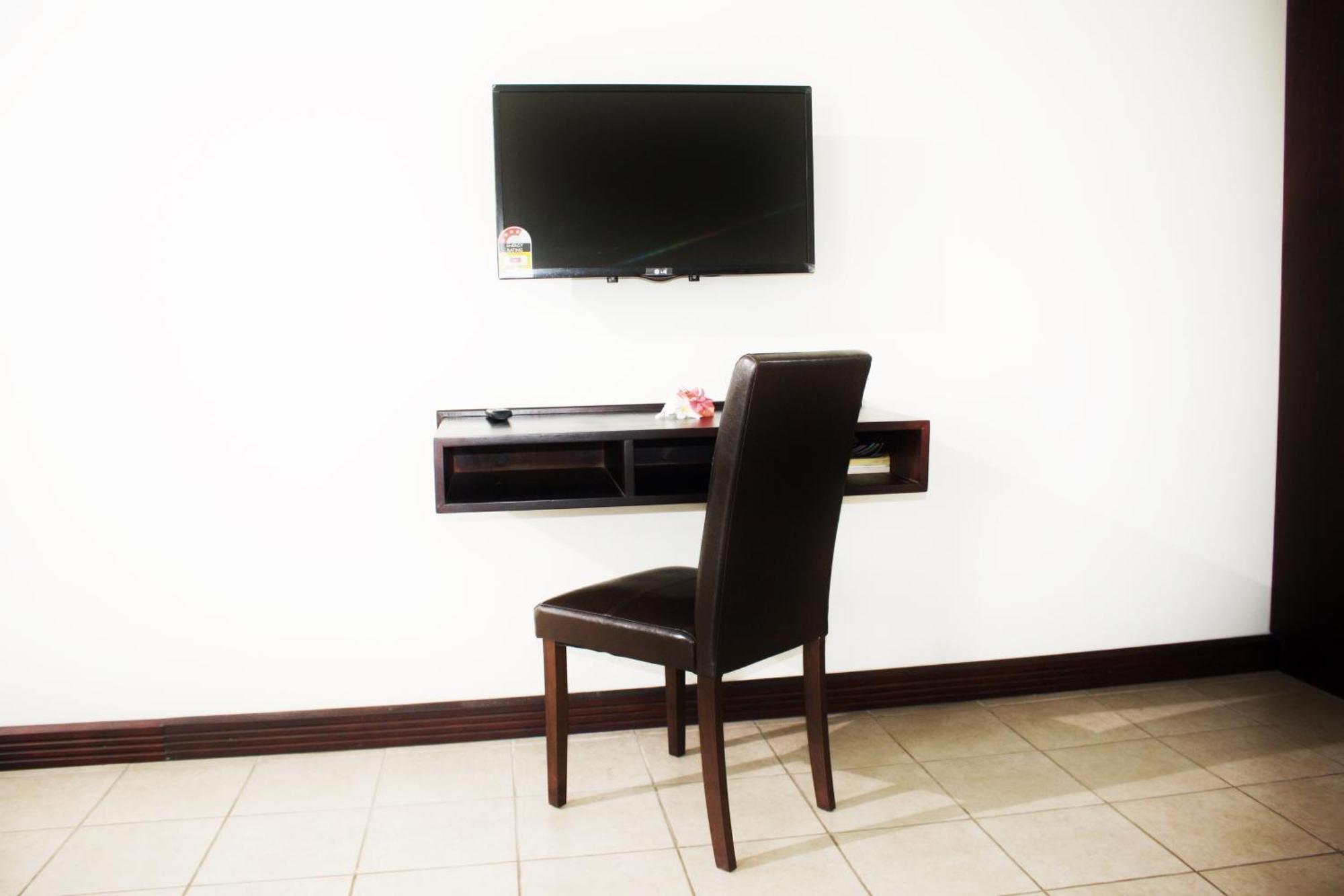 Hotel Oasis Nadi Bagian luar foto