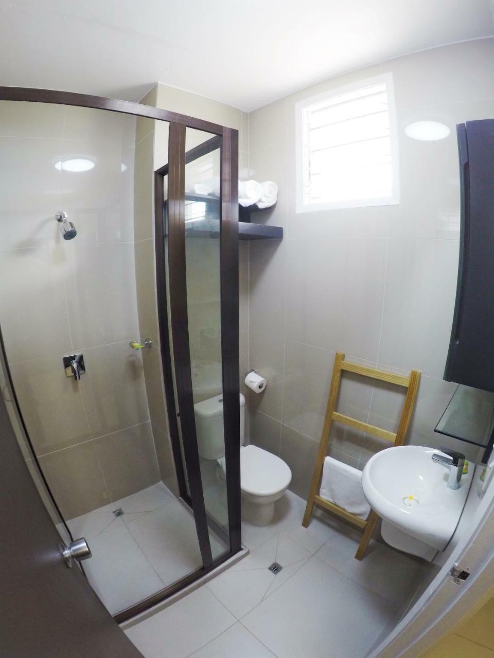 Hotel Oasis Nadi Bagian luar foto